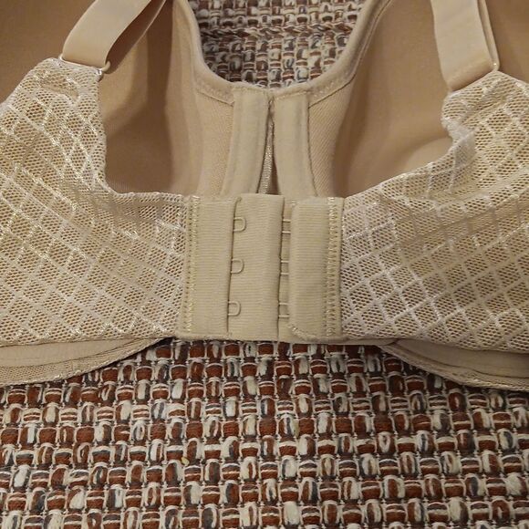 New 34D Full Coverage Beige Latice Underwire Bra - Picture 4 of 5